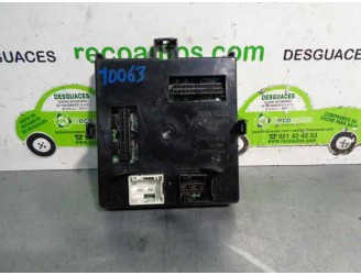 Recambio de caja reles / fusibles para renault laguna ii (bg0) 3.0 v6 referencia OEM IAM 8200096842 8200001476 