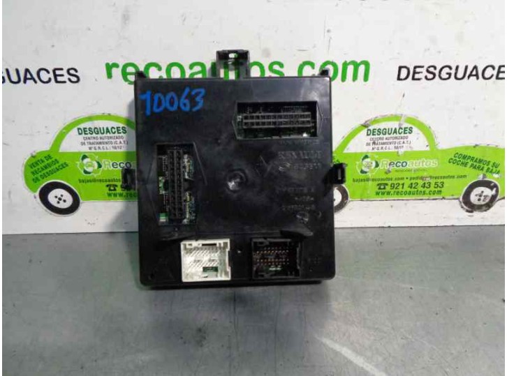 Recambio de caja reles / fusibles para renault laguna ii (bg0) 3.0 v6 referencia OEM IAM 8200096842 8200001476 