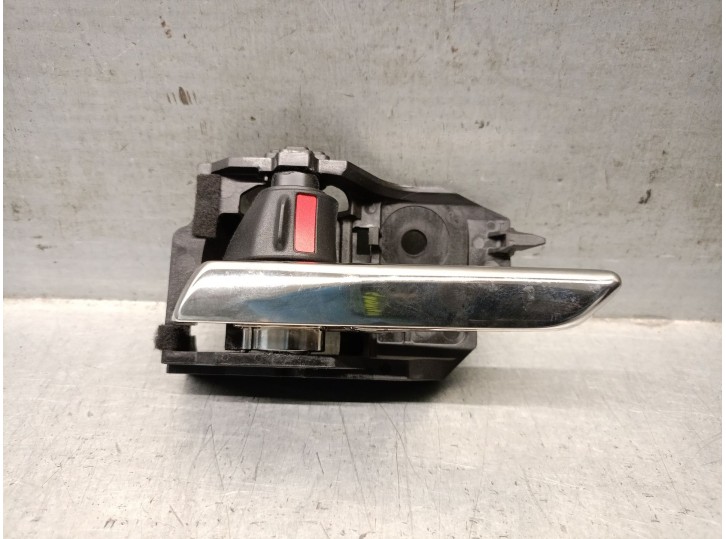 Recambio de maneta interior delantera izquierda para mazda 3 hatchback (bp) 2.0 skyactiv-g m hybrid referencia OEM IAM BCJHV8393