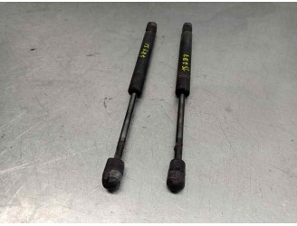 Replacement trunk / tailgate struts for Volkswagen Bora Berlina (1J2) Highline OEM IAM reference 3B5827550A 