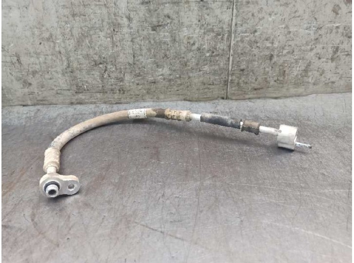 Recambio de tubos aire acondicionado para ssangyong actyon sports 2.0 td cat referencia OEM IAM 6863031031  