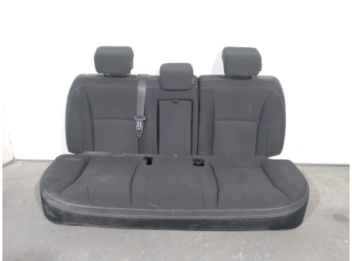 Recambio de asientos traseros para ssangyong xlv suv e-xgi 160 referencia OEM IAM 173910  