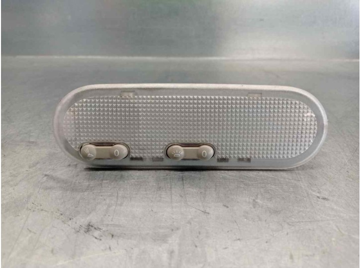 Recambio de luz interior para dacia sandero ambiance referencia OEM IAM 8200074362  