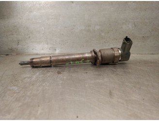 Replacement injector for Volvo S60 I (384) D5 OEM IAM reference 8658352 8603595 0445110078 BOSCH