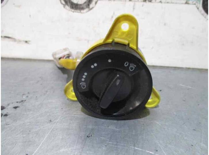Replacement light switch for Tata Indigo Marina 1.4 OEM IAM reference 286854509902N 3 PINS 