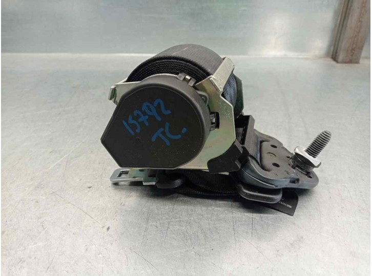 Recambio de cinturon seguridad trasero central para dacia sandero ambiance referencia OEM IAM 531836  5 PUERTAS