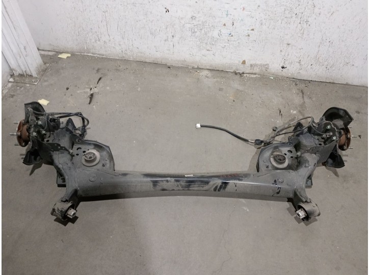 Recambio de puente trasero para mazda 3 hatchback (bp) 2.0 skyactiv-g m hybrid referencia OEM IAM 5509642 