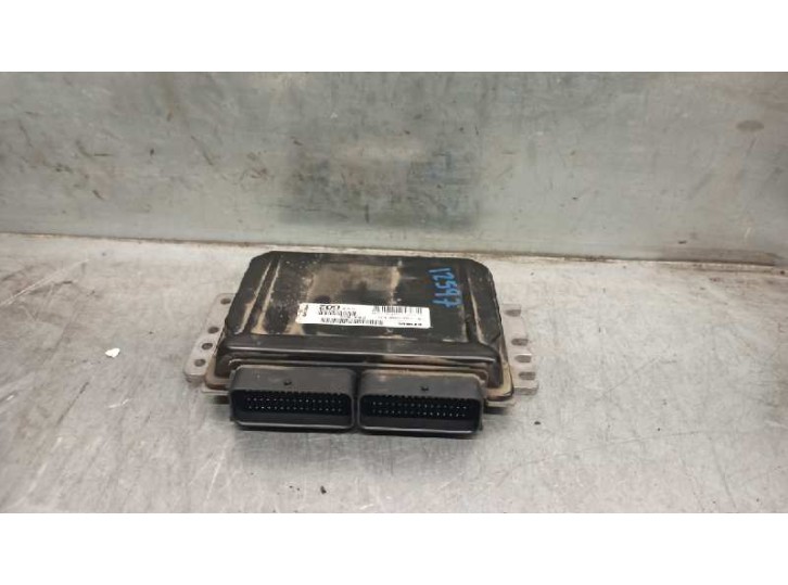 Recambio de centralita motor uce para volvo s40 berlina 1.6 cat referencia OEM IAM 30614602 S118245001D SIEMENS