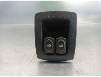 Recambio de mando elevalunas trasero izquierdo para dacia sandero ambiance referencia OEM IAM 8200739459 