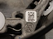 Recambio de volante para mazda 3 hatchback (bp) 2.0 skyactiv-g m hybrid referencia OEM IAM 653861200A 