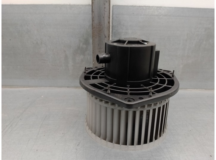 Recambio de motor calefaccion para chevrolet aveo 1.4 cat referencia OEM IAM 96539656  