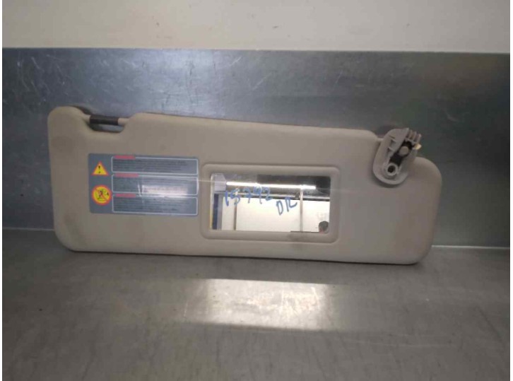 Recambio de parasol derecho para dacia sandero ambiance referencia OEM IAM 964006322R  