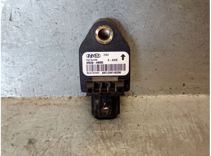 Recambio de sensor impacto para hyundai i30 (gd) 1.6 crdi referencia OEM IAM 95930A6000 95930A6000 
