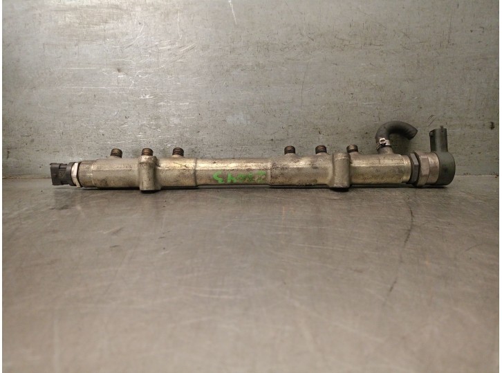 Recambio de rampa inyectora para volvo s60 i (384) d5 referencia OEM IAM 30757146 31259011 0445215023 BOSCH