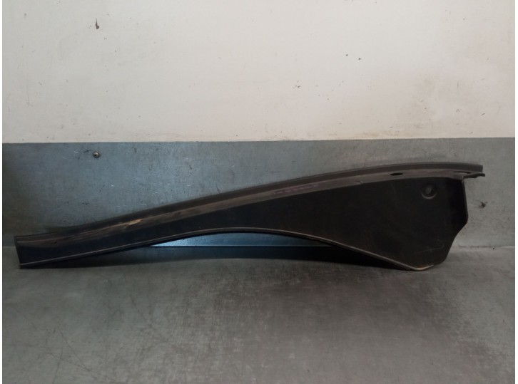 Recambio de molduras delanteras para hyundai tucson hybrid referencia OEM IAM 84179N7000 84179N7000 