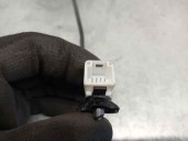 Recambio de retrovisor derecho para dacia sandero ambiance referencia OEM IAM 963747198R 5 PINES 5 PUERTAS