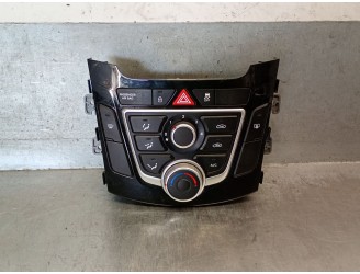 Recambio de mando climatizador para hyundai i30 (gd) 1.6 crdi referencia OEM IAM 97250A6041GU 97250A6041GU 