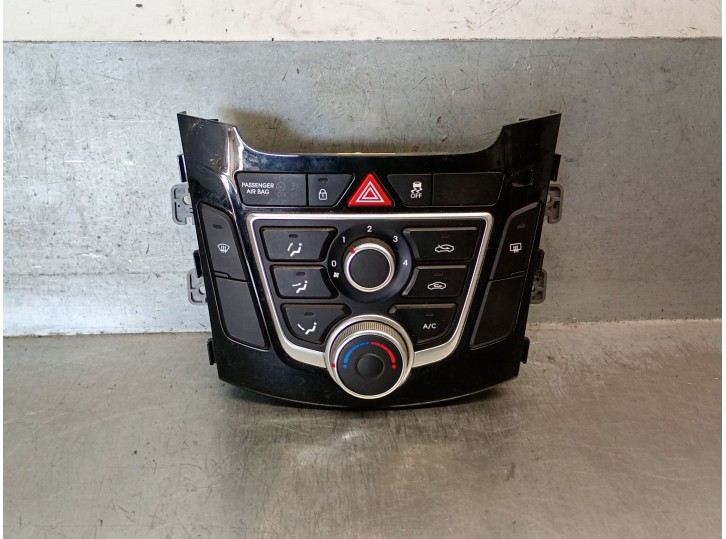 Recambio de mando climatizador para hyundai i30 (gd) 1.6 crdi referencia OEM IAM 97250A6041GU 97250A6041GU 