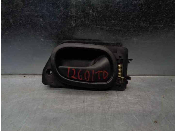 Recambio de maneta interior trasera derecha para renault laguna (b56) 2.0 referencia OEM IAM 7700823285  