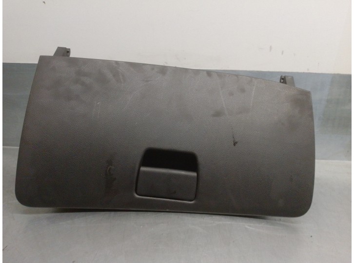 Replacement front right window glass for Chevrolet Aveo 1.3 diesel cat OEM IAM reference 95908951 