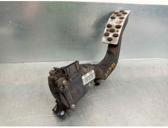 Recambio de potenciometro pedal para skoda superb (3u4) classic referencia OEM IAM 8D1721523J 6PV00837603 HELLA