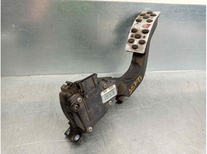 Recambio de potenciometro pedal para skoda superb (3u4) classic referencia OEM IAM 8D1721523J 6PV00837603 HELLA
