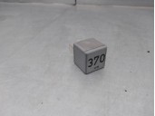 Recambio de rele para audi a6 berlina (4b2) 2.5 v6 24v tdi referencia OEM IAM 8D0951253 
