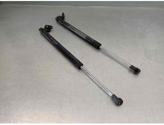 Replacement trunk / tailgate struts for Mazda CX-5 2.0 cat OEM IAM reference 17C22AB1 