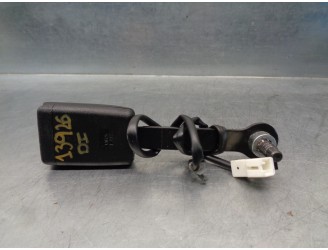 Recambio de enganche cinturon para nissan micra (k13) 1.2 cat referencia OEM IAM 868421HB0B  