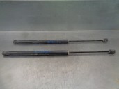 Replacement boot / tailgate struts for Hyundai Tucson (JM) 2.0 CRDi Comfort (4WD) OEM IAM reference 817712E000 