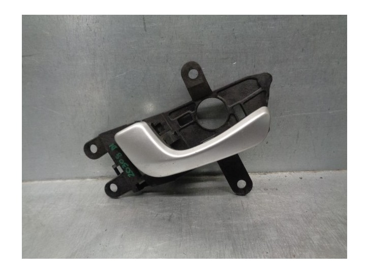 Recambio de maneta interior delantera izquierda para kia optima 1.7 crdi cat referencia OEM IAM 82610D4020 4 PUERTAS