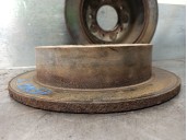 Replacement rear brake disc for Hyundai Tucson (JM) 2.0 CRDi Comfort (4WD) OEM IAM reference 584113A300 