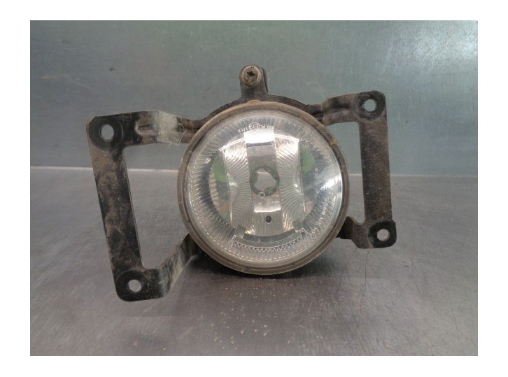 Right fog light replacement part for Hyundai Tucson (JM) 2.0 CRDi Comfort (4WD) OEM IAM reference 922022E000 