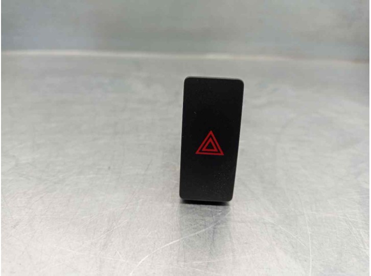 Recambio de warning para mazda cx-5 2.0 cat referencia OEM IAM KD45664H0 