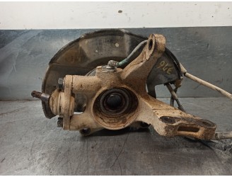 Recambio de mangueta delantera izquierda para hyundai tucson (jm) 2.0 crdi comfort (4wd) referencia OEM IAM 517152E100  