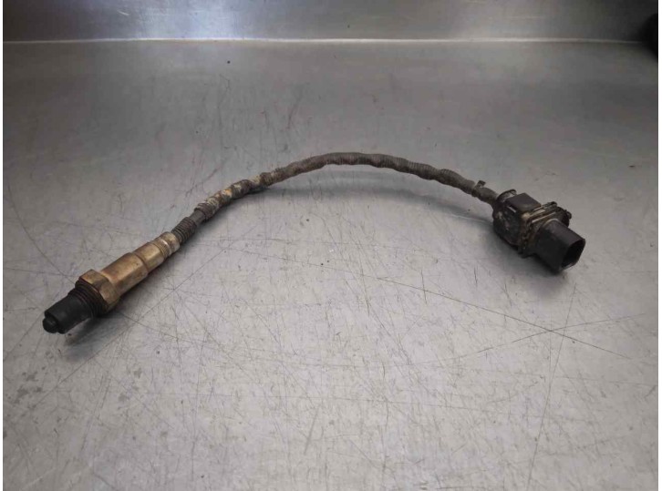 Replacement lambda sensor for Hyundai Tucson (JM) 2.0 CRDi Comfort (4WD) OEM IAM reference 393502A400 0281004044 BOSCH