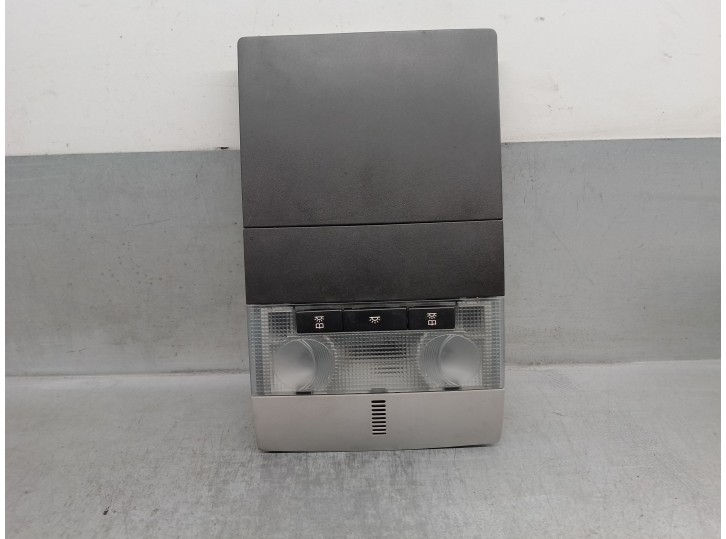 Recambio de luz interior para opel astra gtc 1.9 cdti referencia OEM IAM 13112203  