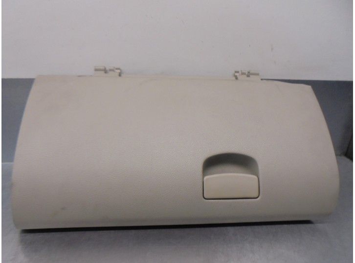 Recambio de guantera para subaru legacy kombi/outback b14 2.0 cat referencia OEM IAM 66121AJ010WJ  