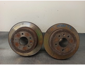 Recambio de disco freno trasero para chevrolet captiva 2.2 vcdi lt 2wd referencia OEM IAM 20968395 