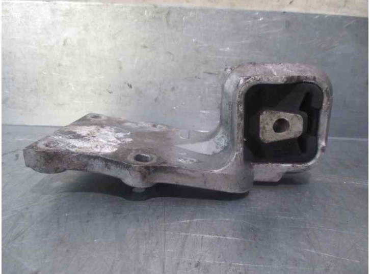Recambio de soporte motor para opel sintra 2.2 16v cat (x 22 xe) referencia OEM IAM 121296A 
