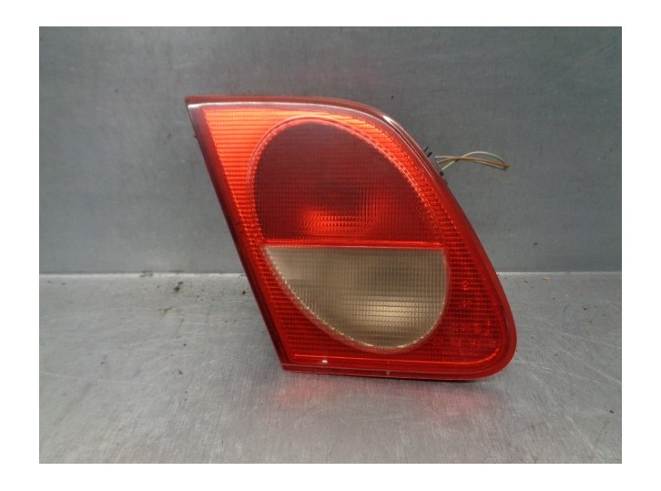 Recambio de piloto trasero izquierdo para mercedes-benz clase e (w210) berlina referencia OEM IAM A2108200964 DE PORTON 