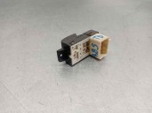 Replacement rear right window lift switch for Chevrolet Captiva 2.2 VCDi LT 2WD OEM IAM reference 202005438 