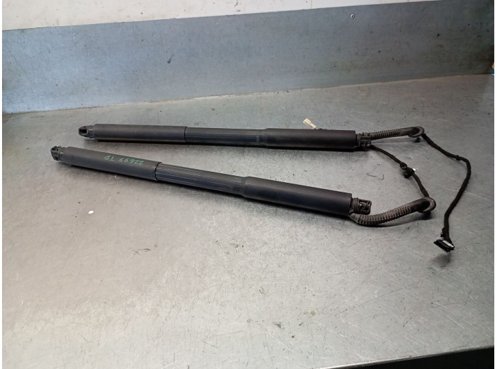 Replacement trunk / tailgate struts for BMW 3 Touring (F31) 330 D xDrive OEM IAM reference 51247340976 51247340976 