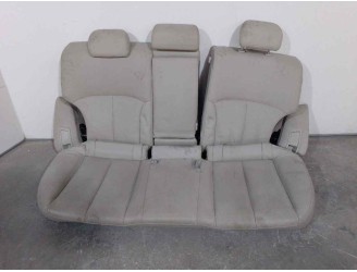 Recambio de asientos traseros para subaru legacy kombi/outback b14 2.0 cat referencia OEM IAM 4814914 CUERO BEIGE 5 PUERTAS