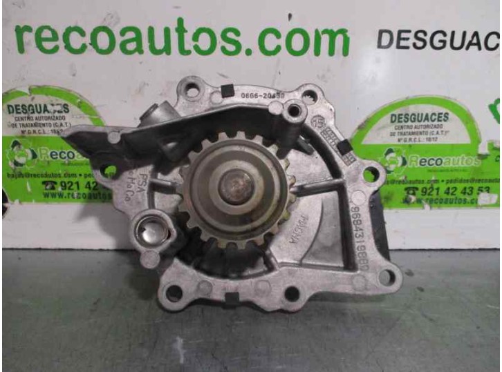 Recambio de bomba agua para citroën c-crosser 2.2 hdi fap cat referencia OEM IAM 9684319880 06G620438 