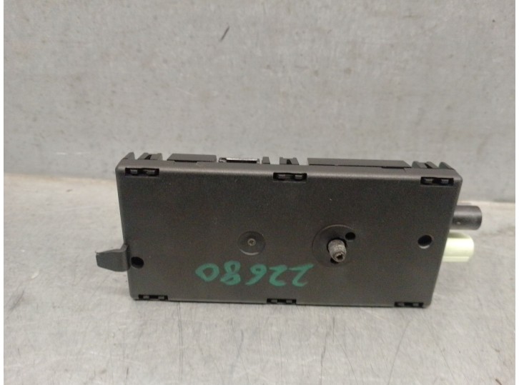 Recambio de antena para bmw x1 (f48) sdrive 16 d referencia OEM IAM 9352601 