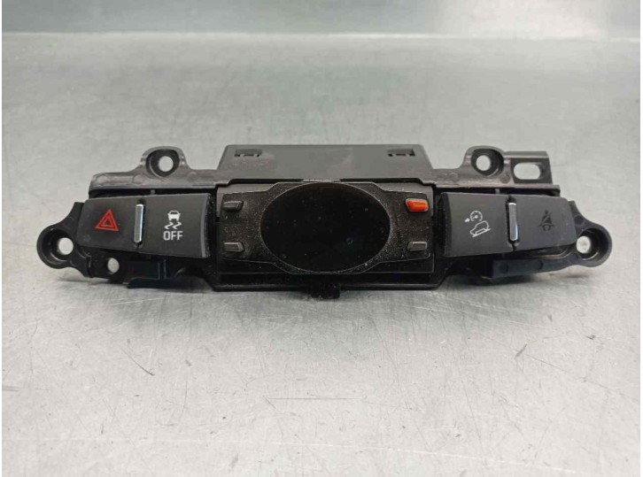 Replacement clock for Chevrolet Captiva 2.2 VCDi LT 2WD OEM IAM reference 