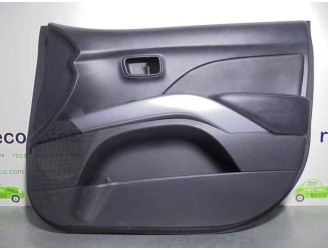 Recambio de guarnecido puerta delantera derecha para citroën c-crosser 2.2 hdi fap cat referencia OEM IAM 7221A776XA 5P