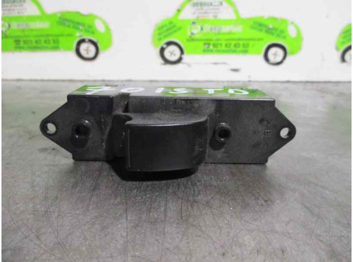 Recambio de mando elevalunas trasero derecho para citroën c-crosser 2.2 hdi fap cat referencia OEM IAM 8608A062 C8DD603M 