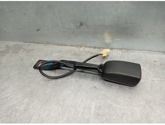 Recambio de enganche cinturon para suzuki swift berlina (mz) glx (5-ptas.) referencia OEM IAM 6511162K00000  